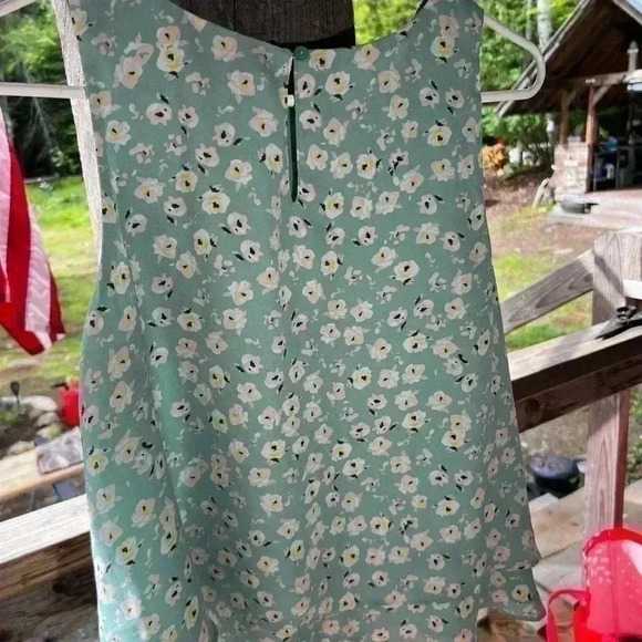 Cute Layered A-Line Mint Green Loft Top In Petite Med. Pastel Floral Sleeveless - Picture 6 of 6